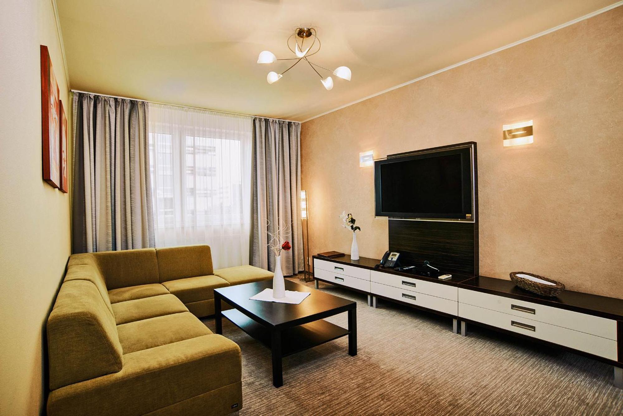 Privilege - Empire Hotels Group 科希策 外观 照片