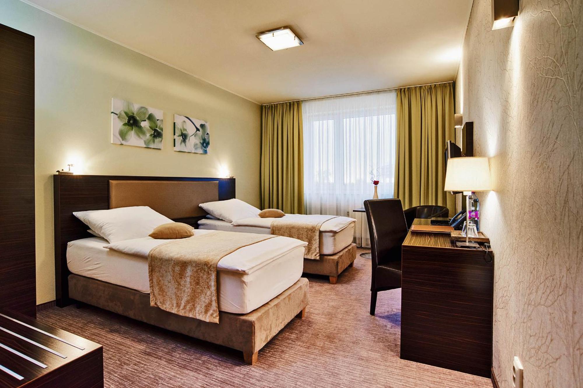 Privilege - Empire Hotels Group 科希策 外观 照片