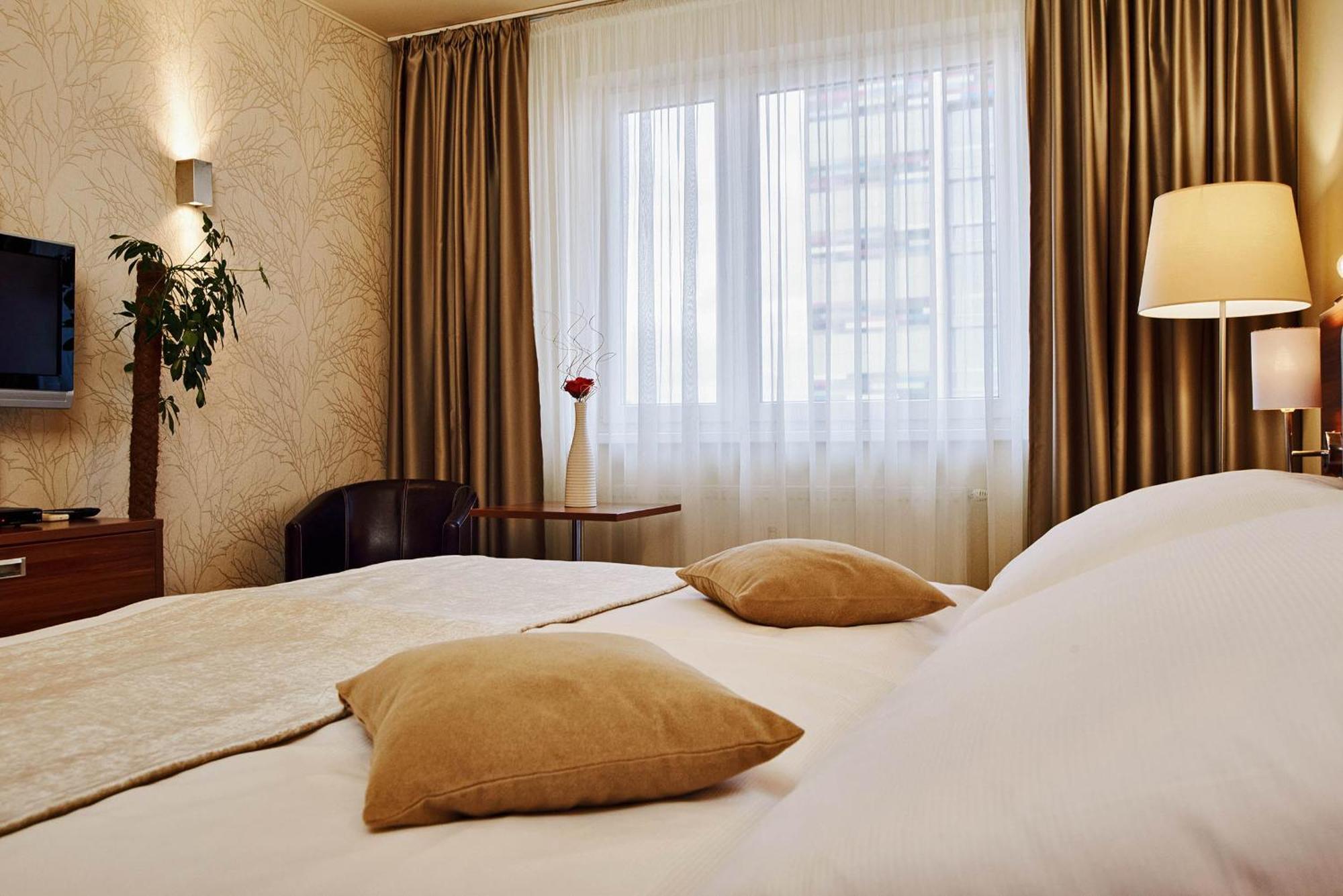 Privilege - Empire Hotels Group 科希策 外观 照片