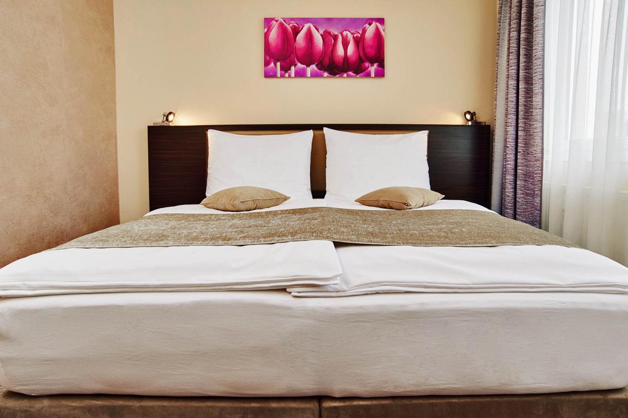 Privilege - Empire Hotels Group 科希策 外观 照片